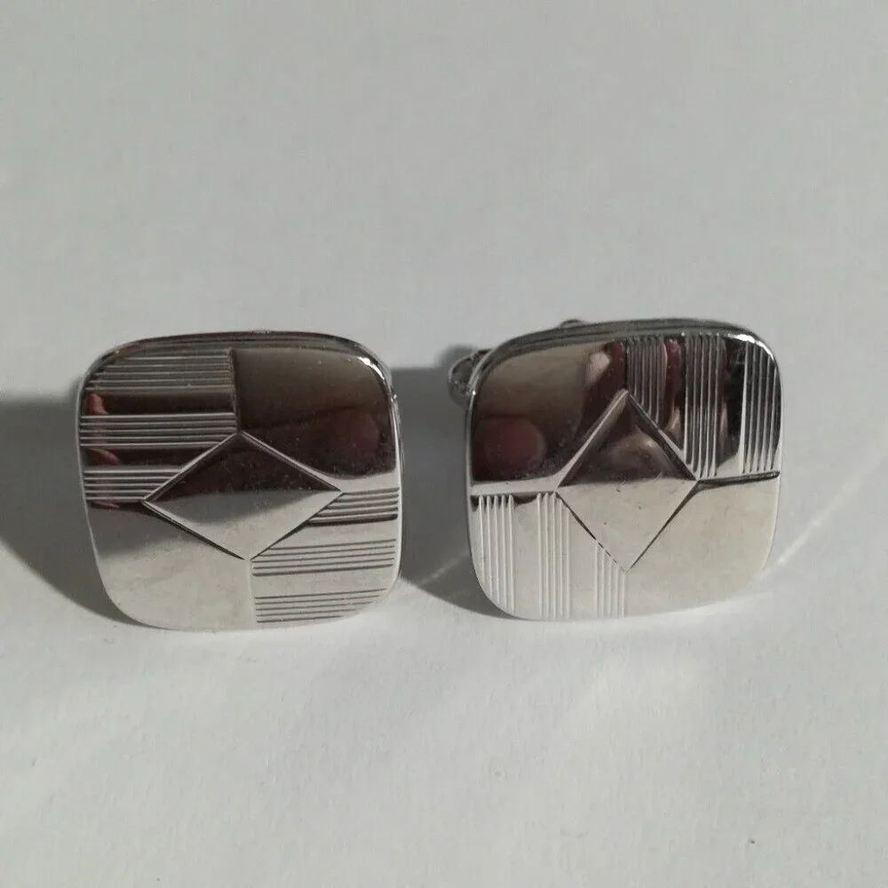 * Unbranded Silver Tone Minimalist Textured Geometric Cufflinks
